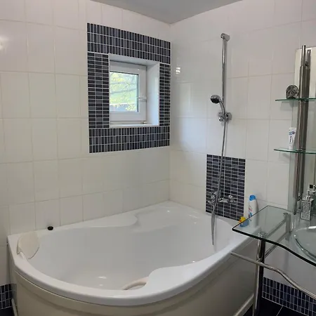 Tisza Garden Park Vip Haz Villa *